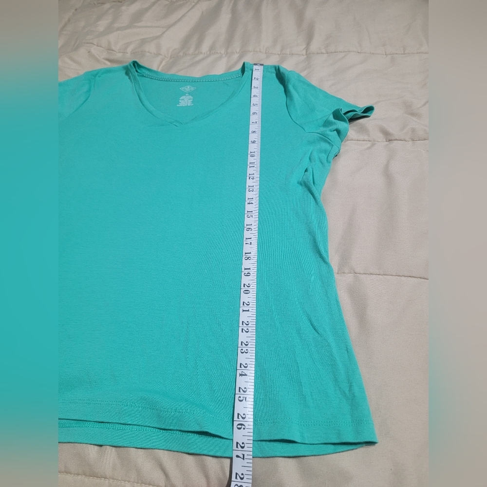 St. John's Bay Women's Teal Short-sleeve V-neck T-shirt - Size XL - Picture 4 of 4